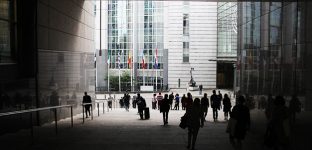 Emploi familial au domicile en Europe : premier déjeuner politique de rentrée au Parlement